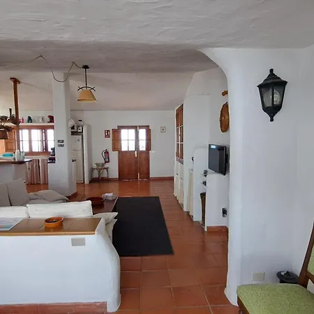 Daire Remarkable 3-bedroom House 'villa' Vistamar *