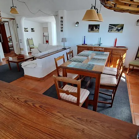 Remarkable 3-bedroom House 'villa' Vistamar Daire Salobre (Gran Canaria)