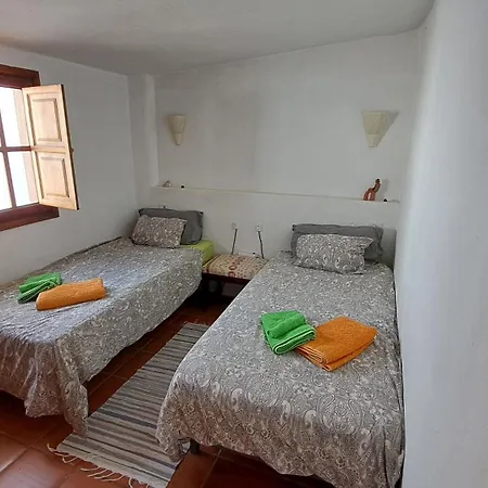 Daire Remarkable 3-bedroom House 'villa' Vistamar *